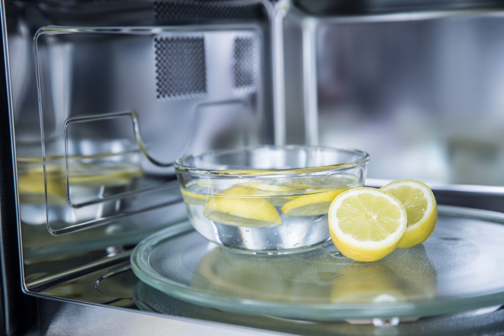 Cleaning Oven With Lemon